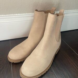 Steve Madden suede ankle boot